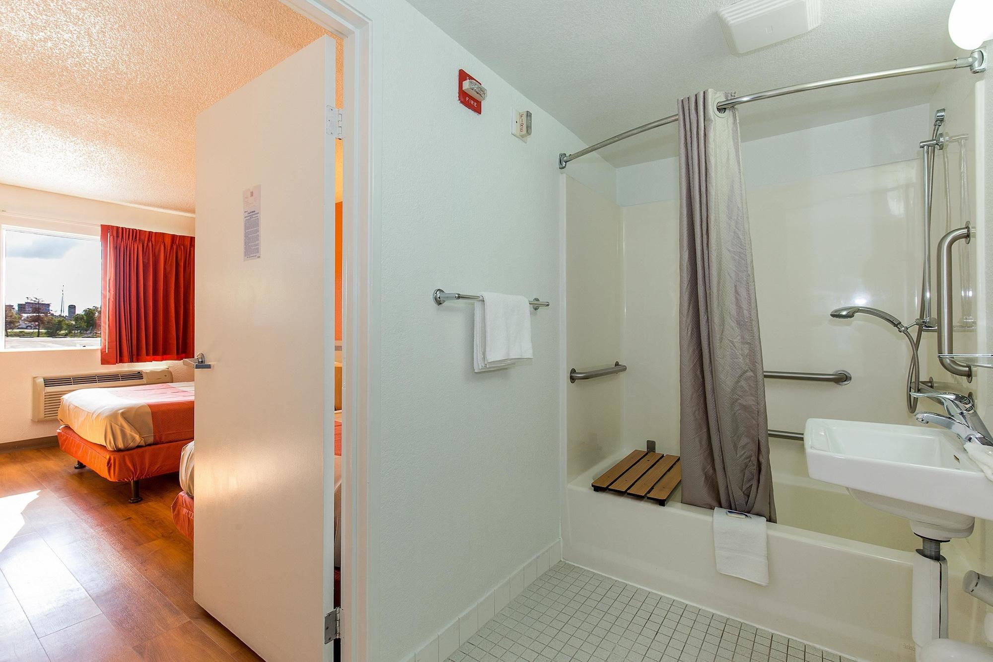 Motel 6 Hayward, CA- East Bay Exterior foto