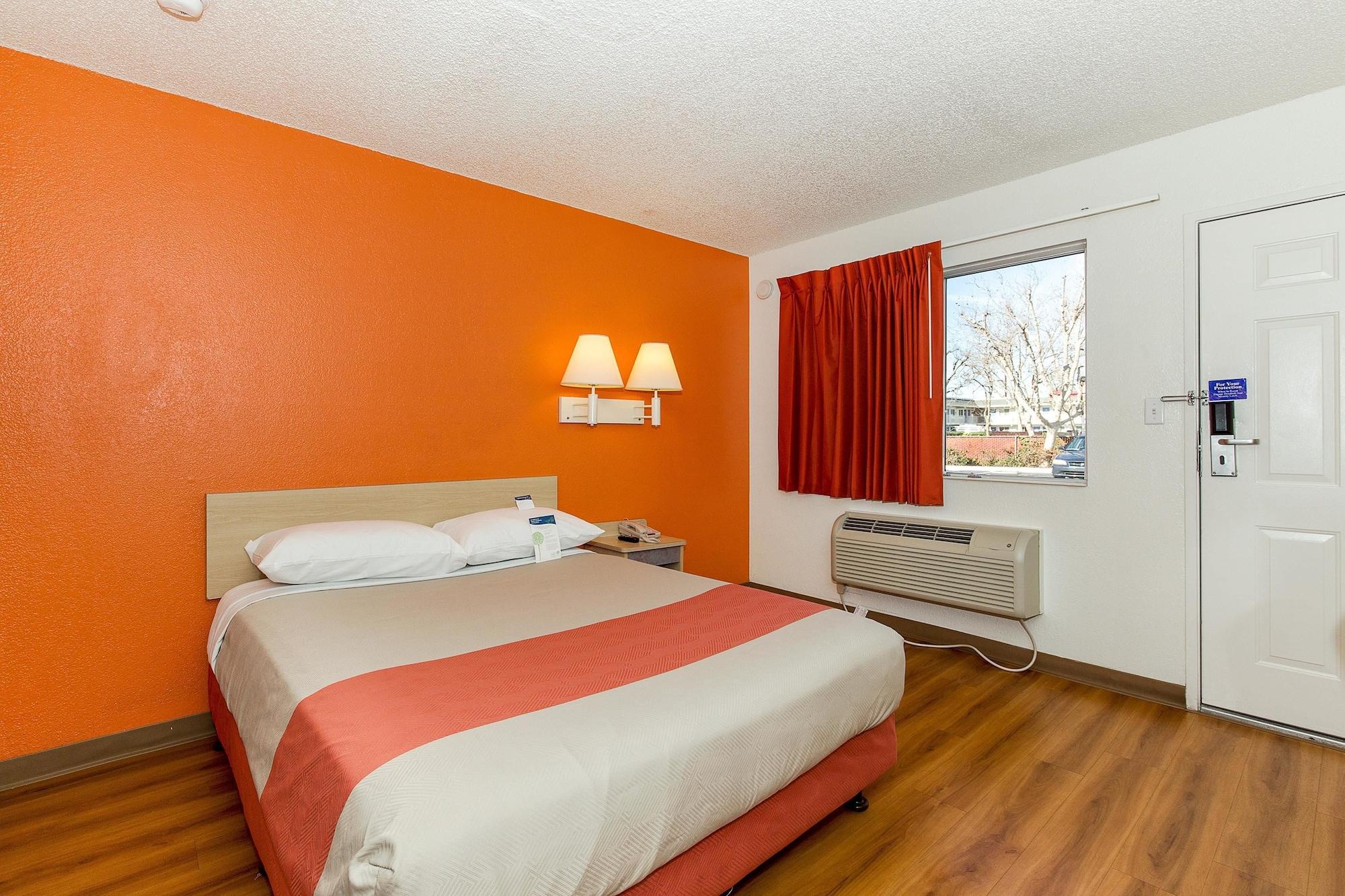 Motel 6 Hayward, CA- East Bay Exterior foto