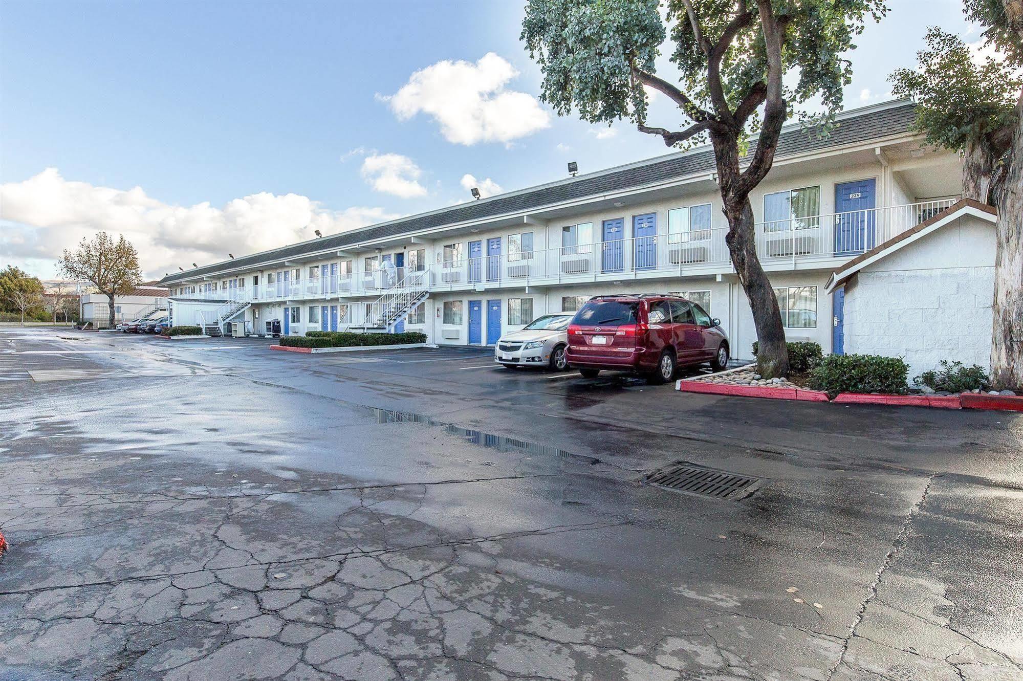 Motel 6 Hayward, CA- East Bay Exterior foto