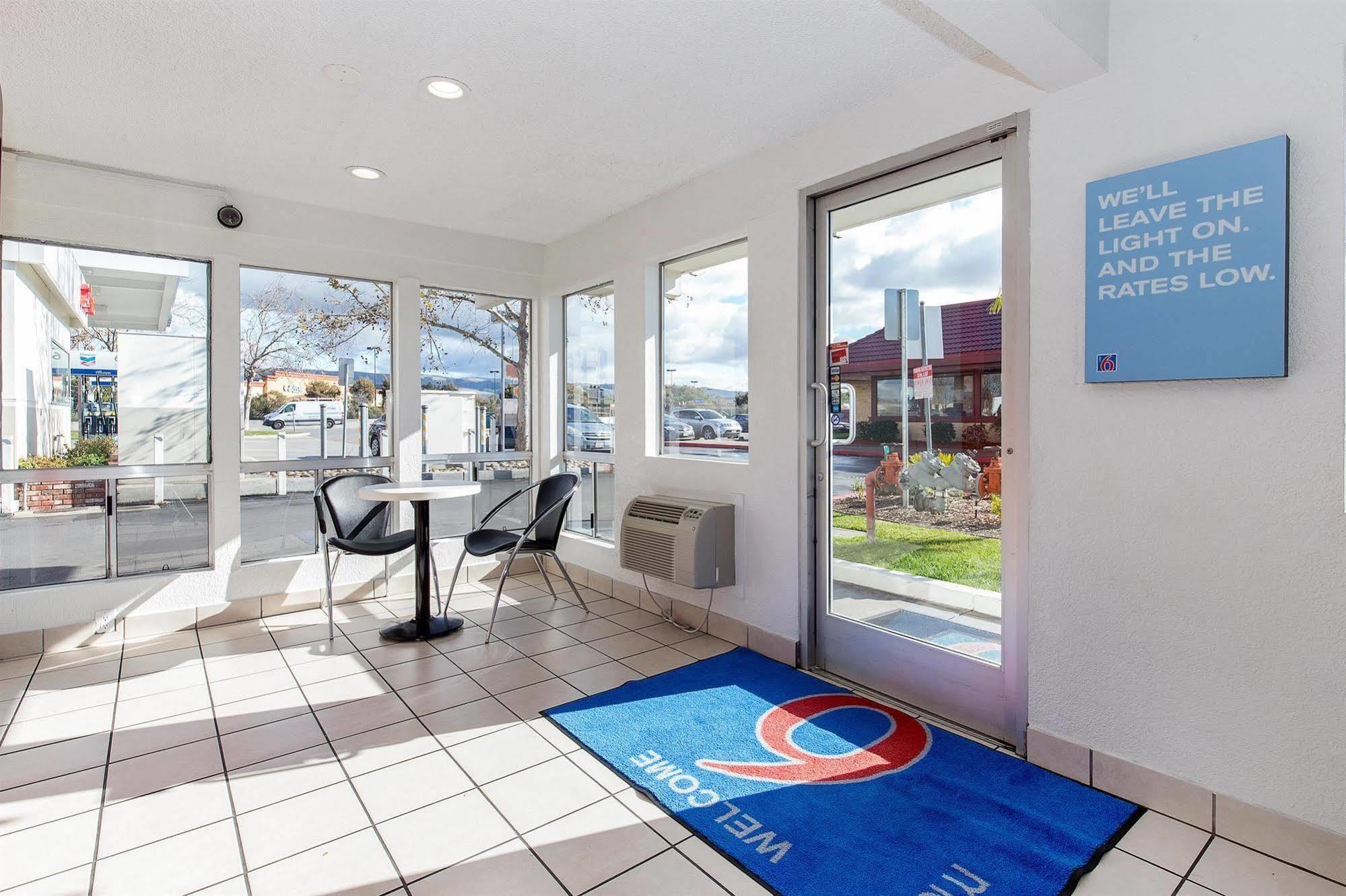 Motel 6 Hayward, CA- East Bay Exterior foto